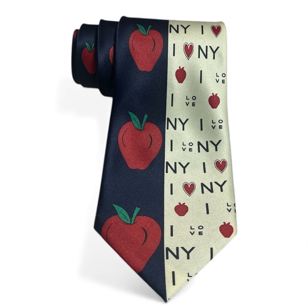 Vintage Big Apple I Love NY Apple & Heart Print Polyester Neck Tie